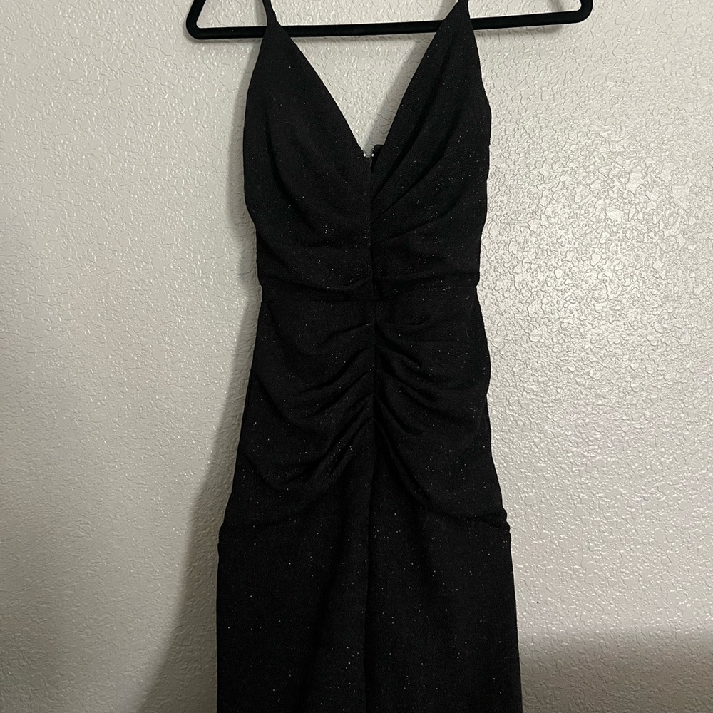 Elegant Black Sleeveless Dress
